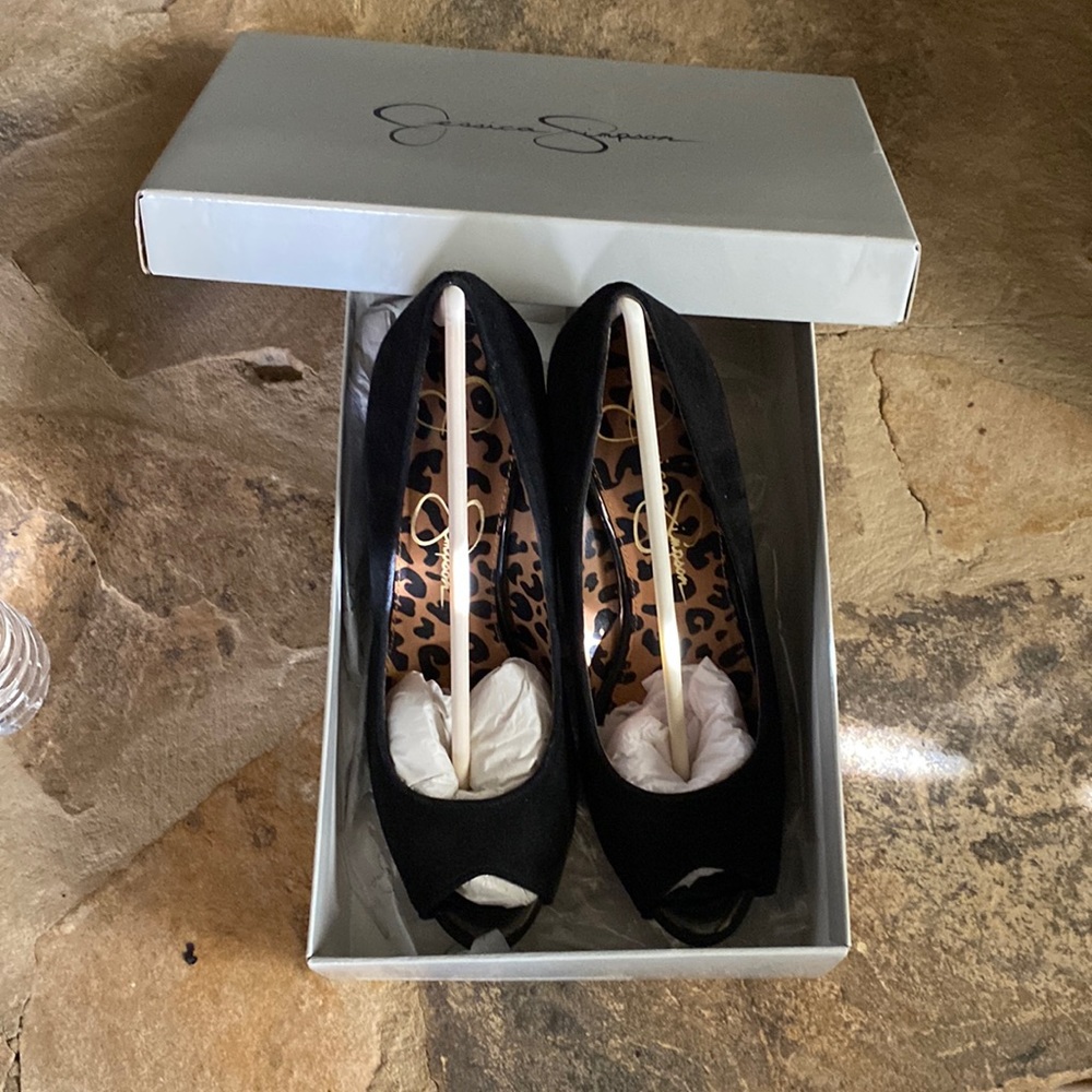 Jessica Simpson suede black platform peep toe pumps size 8 1/2